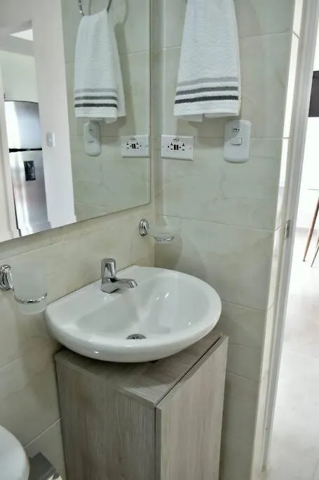 The Refuge#2 Lovely 2 Br-Apt Pool & Good Vibes 圣玛尔塔 公寓